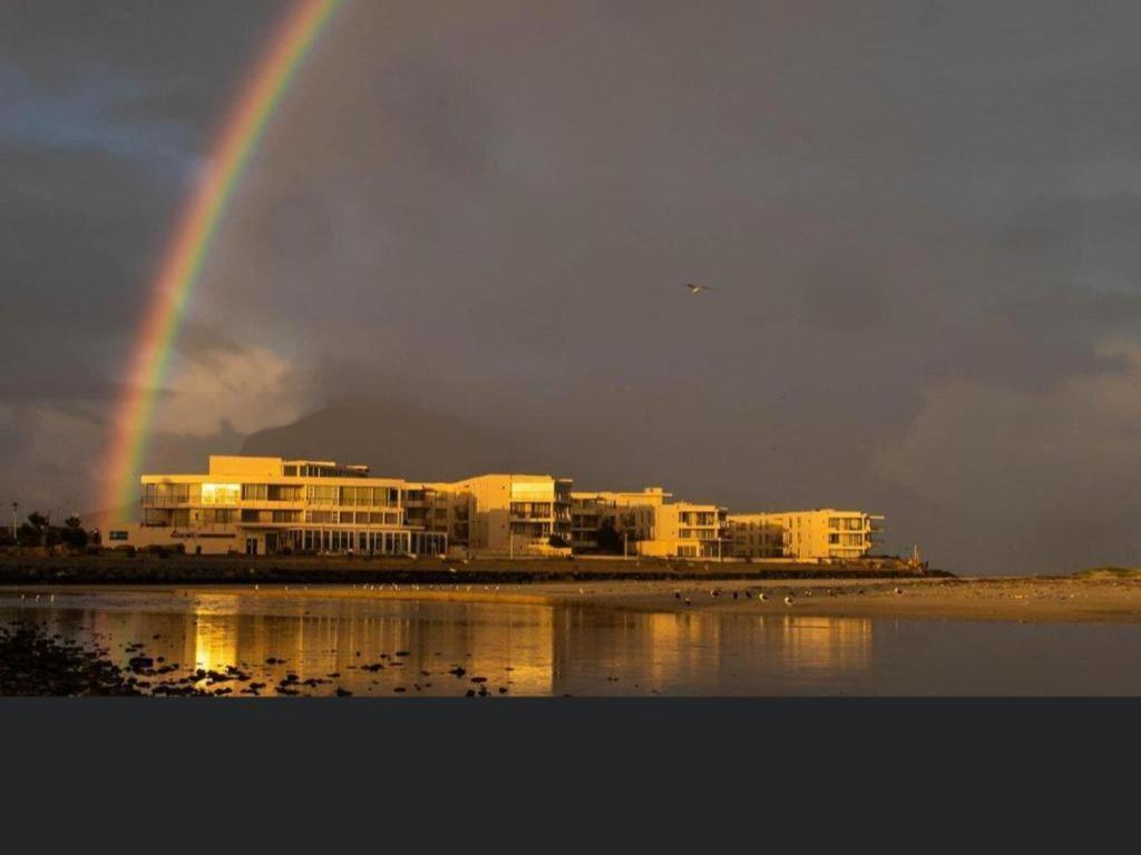 Cape Beach Penthouse เคปทาวน์ ภายนอก รูปภาพ